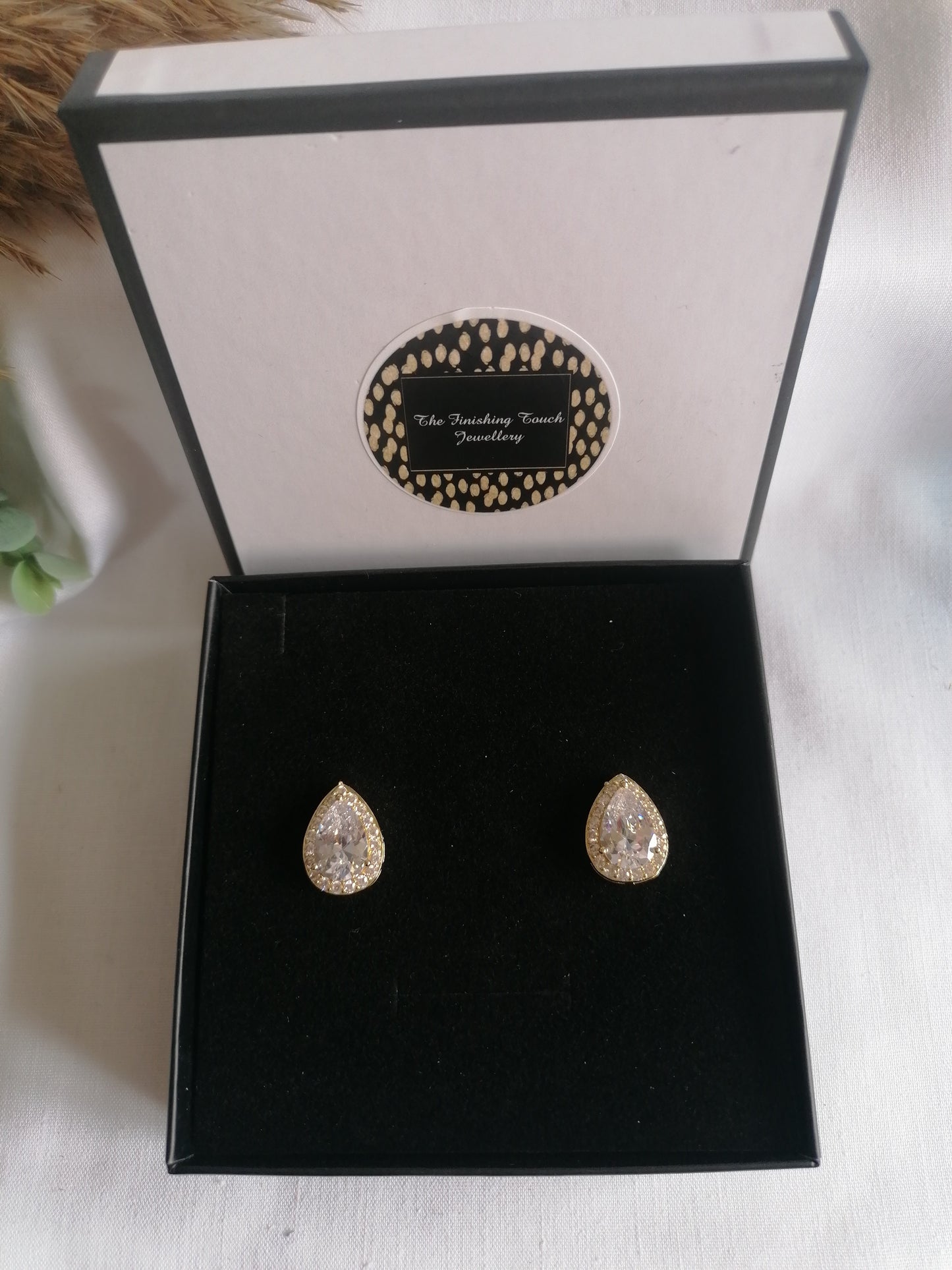 Brenan Earrings (Gold)