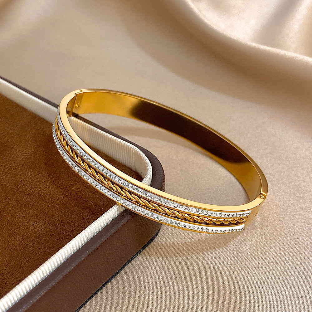 The Crystal Twist Bracelet