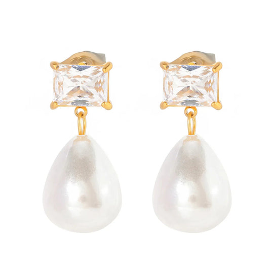 Kenzie Pearl Earrings
