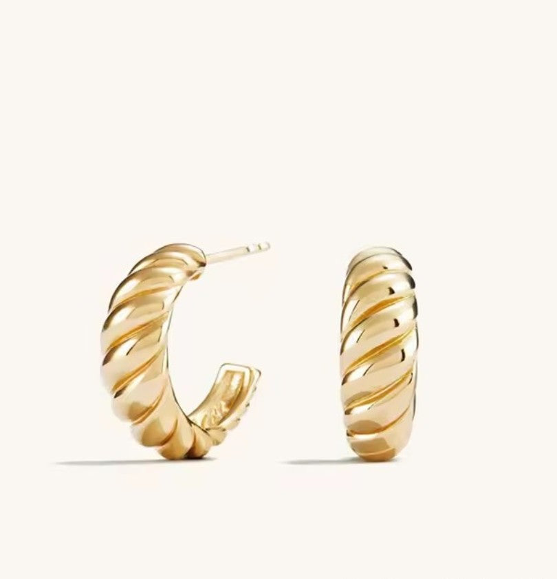 Twist Hoops (Gold)