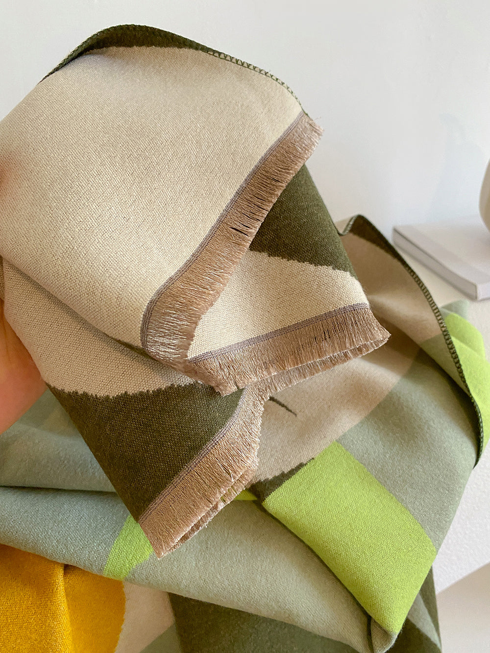 Cara Scarf Green/Cream
