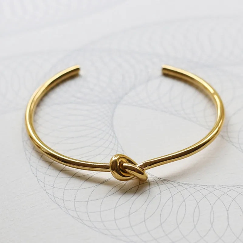 Kyra Knot Bracelet (Gold)