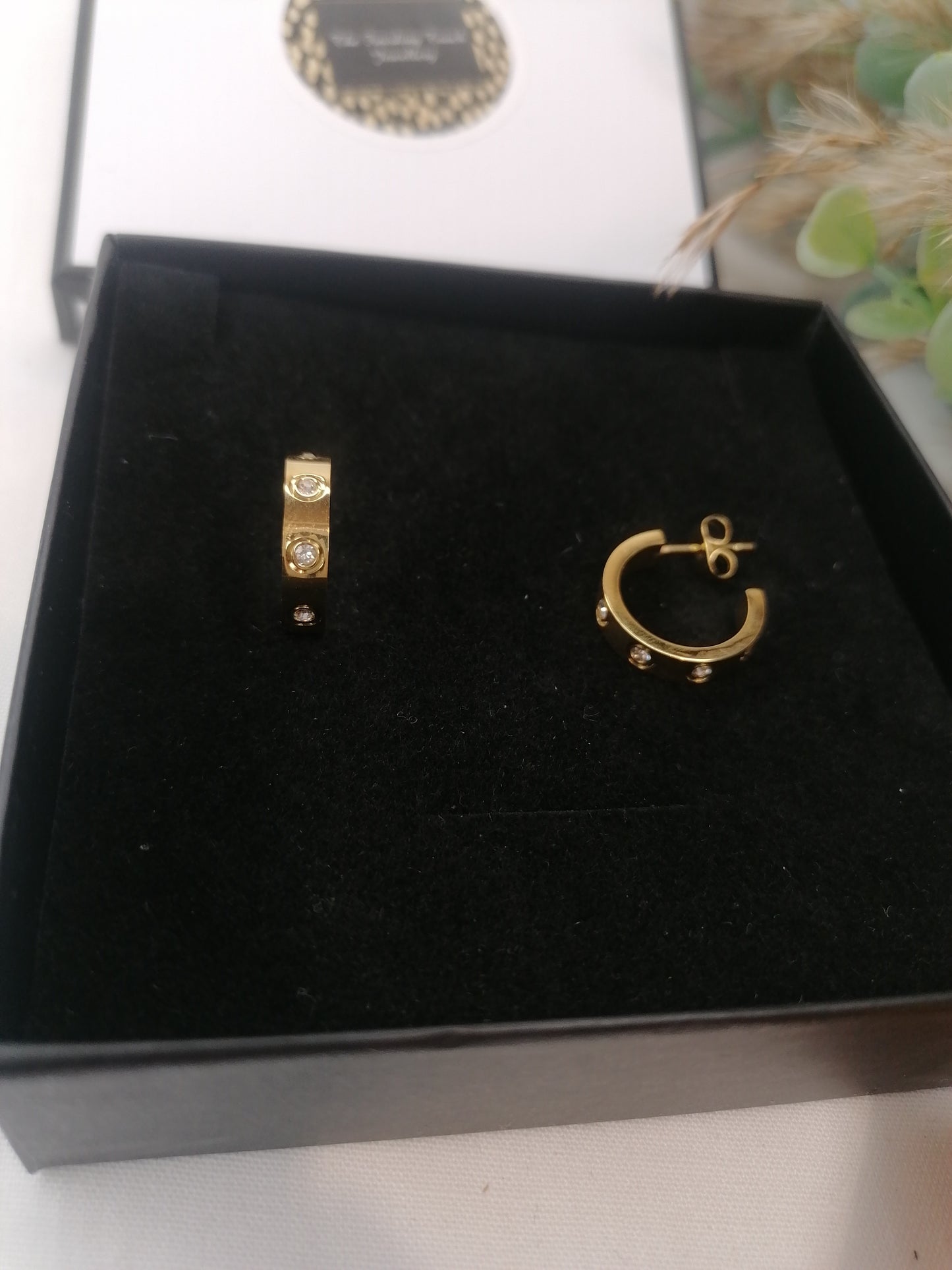 Chelsea Earrings (Gold)