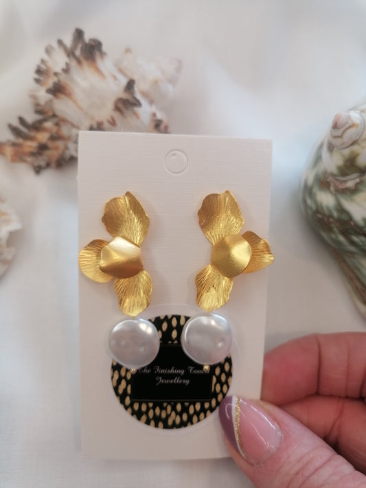 Goldie Pearl Earrings