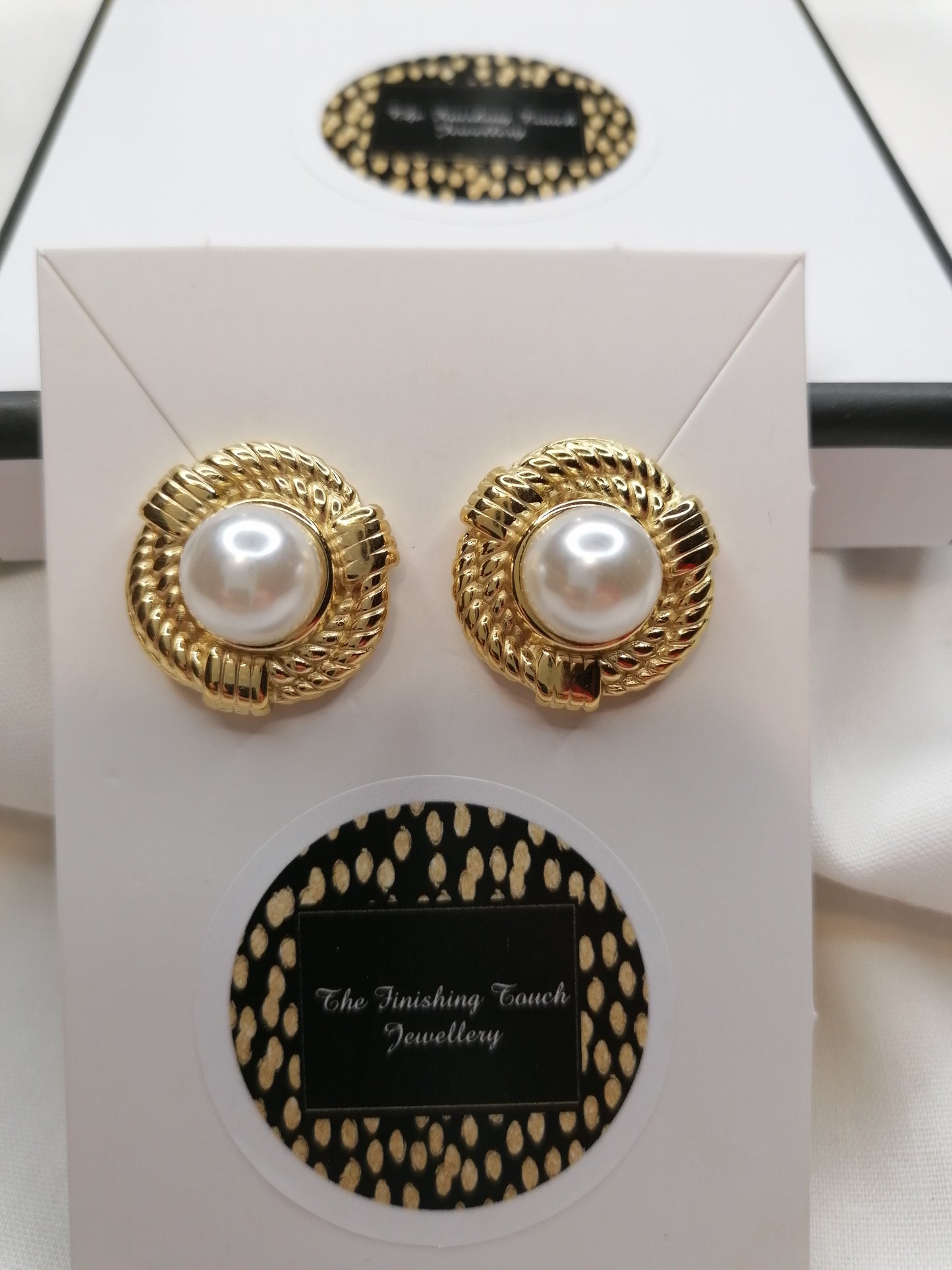 Amelia Pearl Earrings