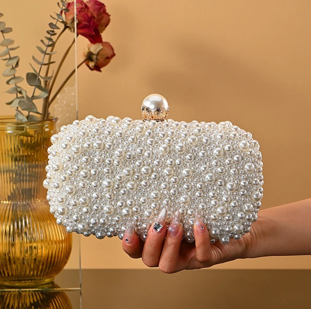 Ariel Pearly Clutch (Gold)