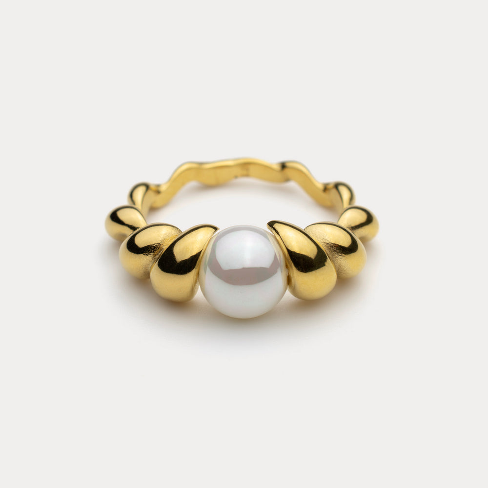 Scarlett Pearl Ring