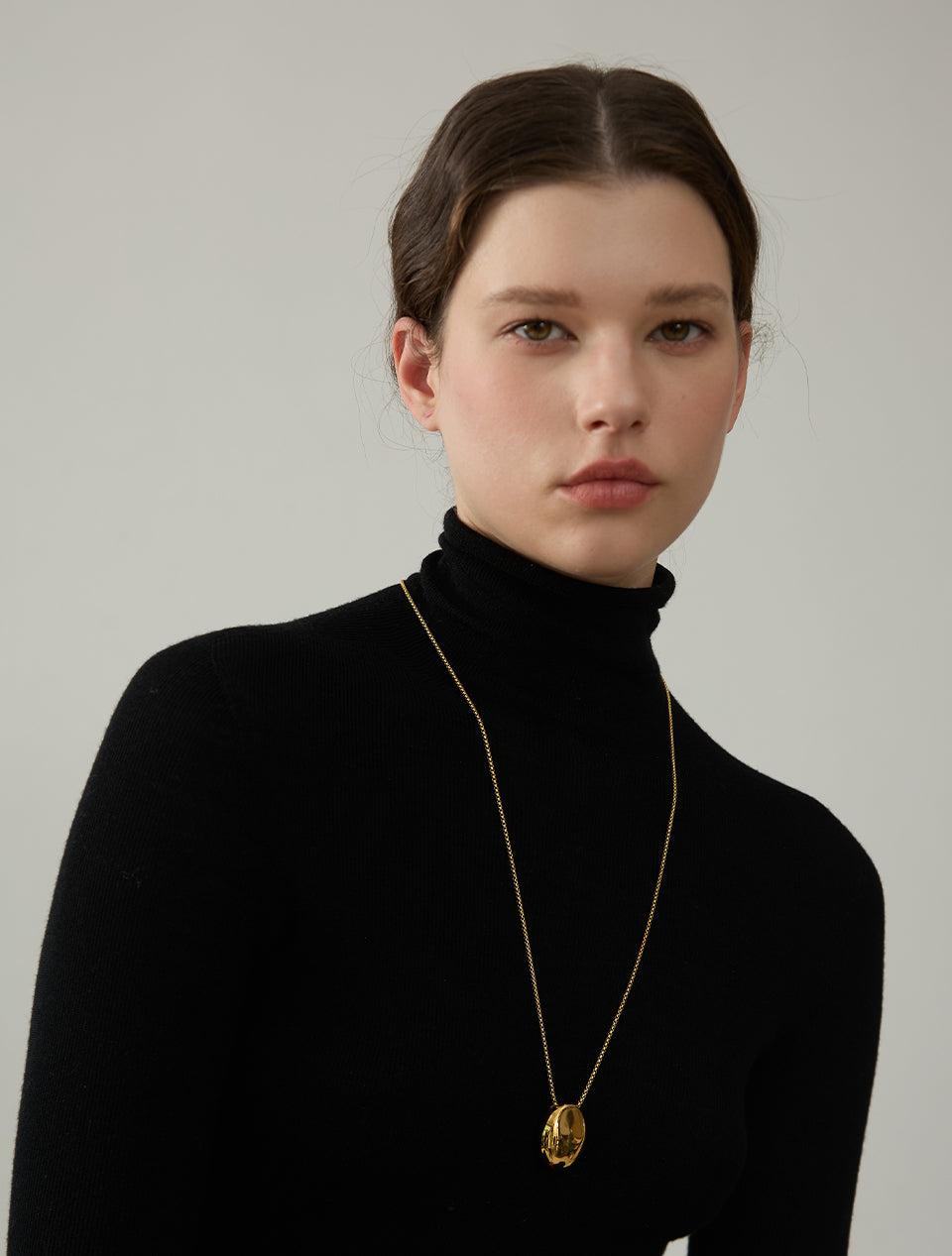 Reflection Long Oval Necklace