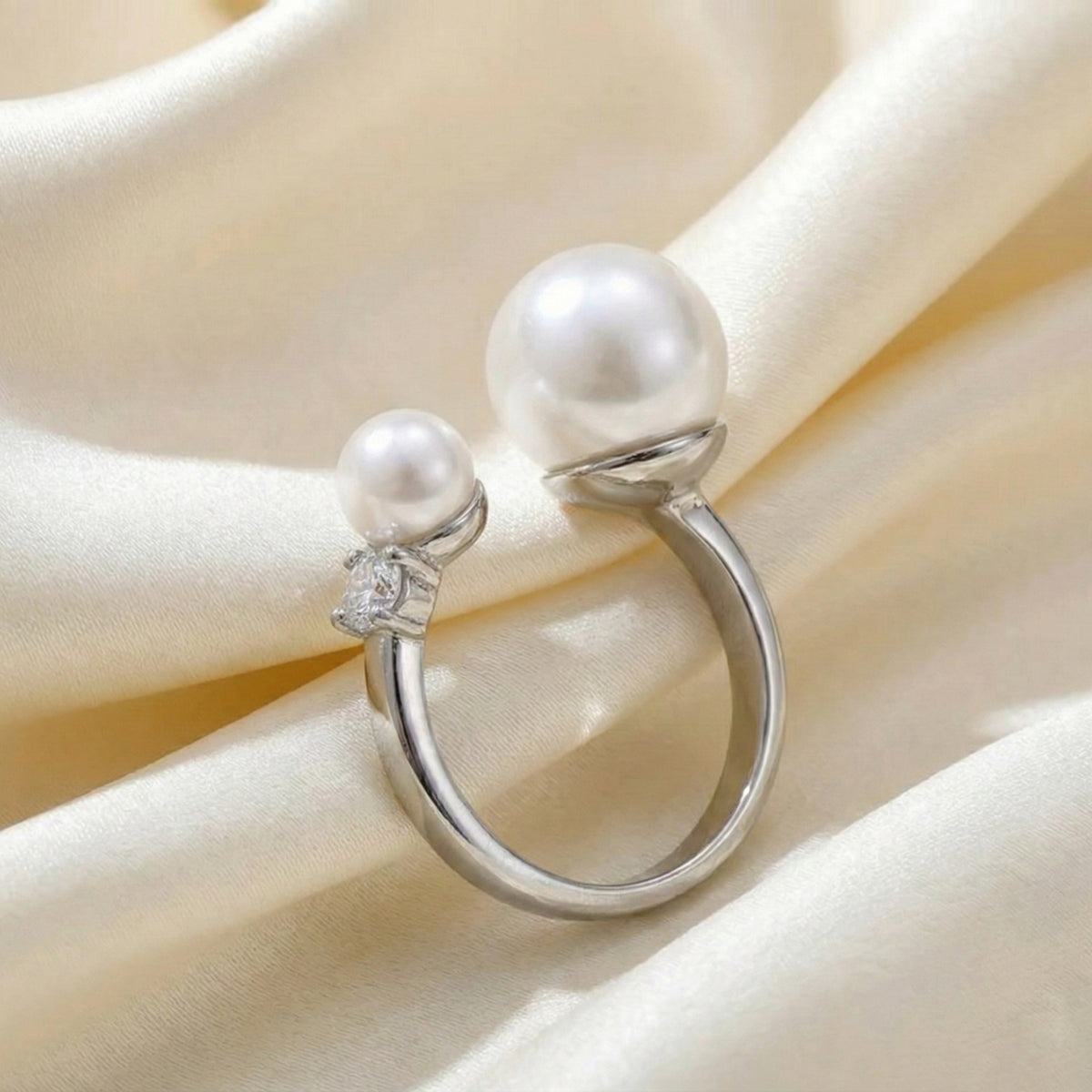 Embrace Open Pearl Ring (Silver)