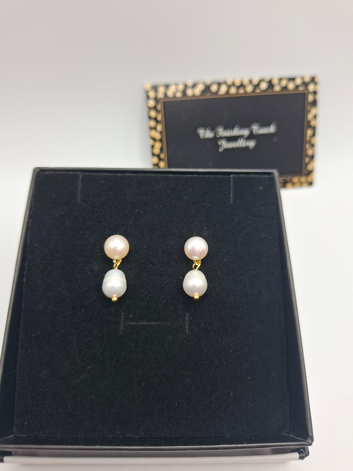 Lola Pearl Earrings