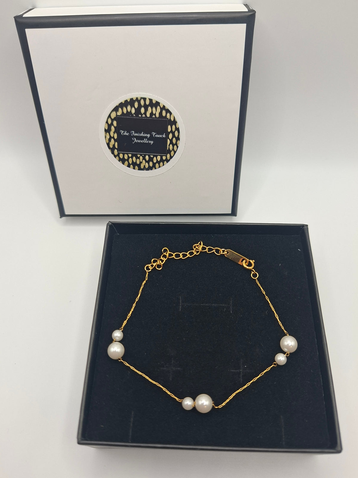 Evie Pearl Bracelet