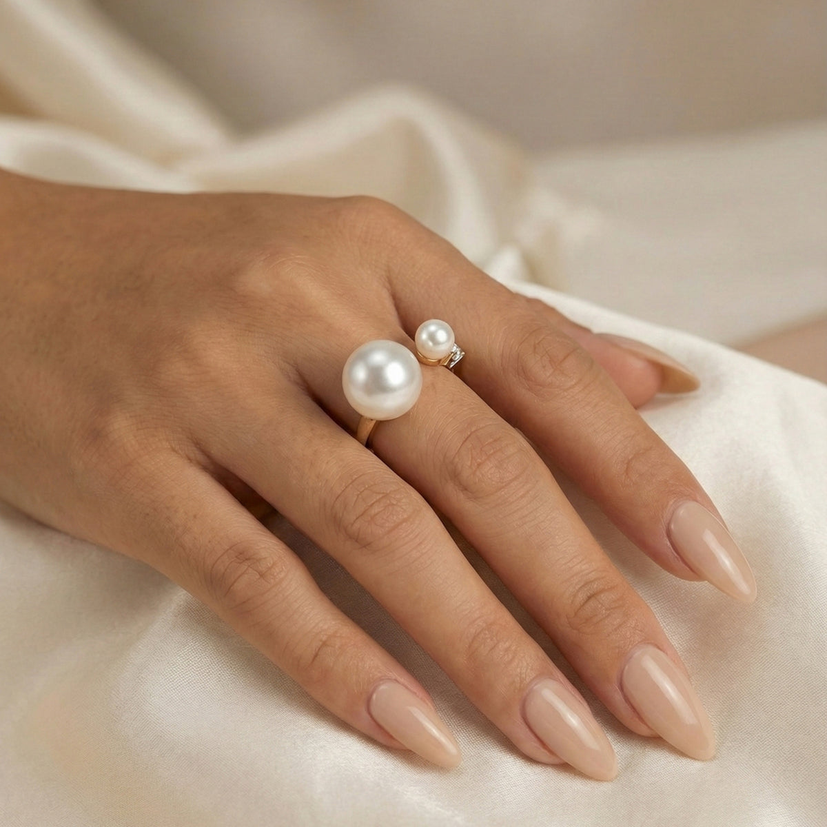 Embrace Open Pearl Ring (Silver)
