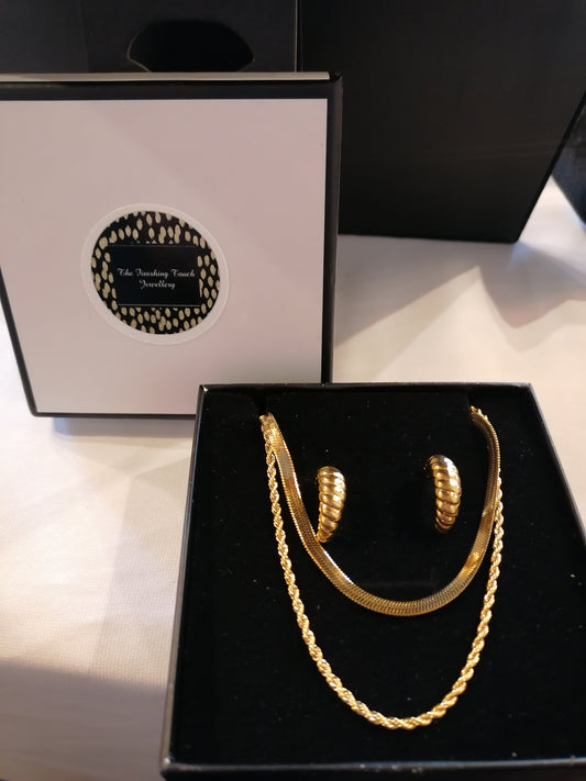 Anika Twist Hoop Set