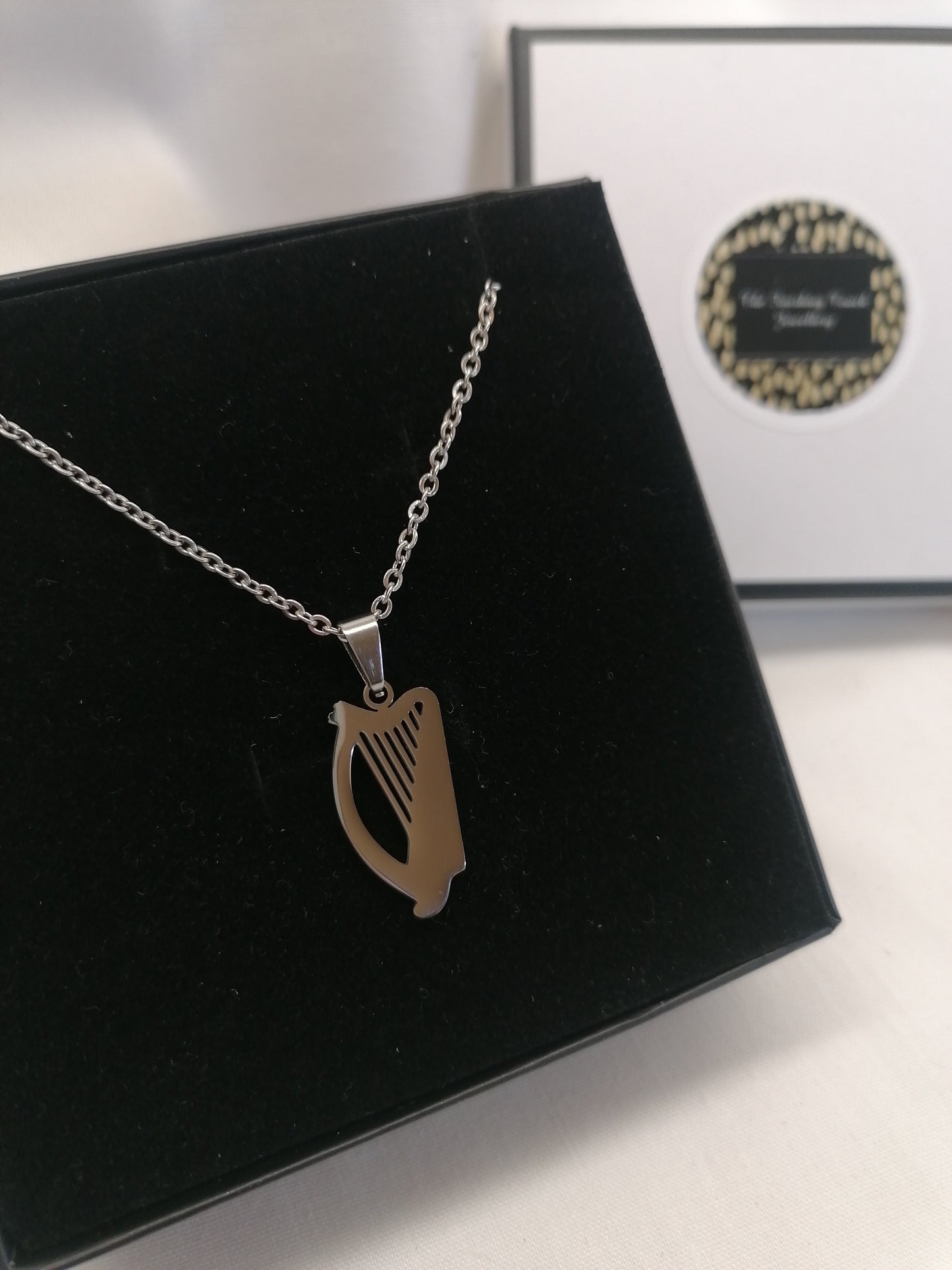 Éire Harp Necklace (Silver)