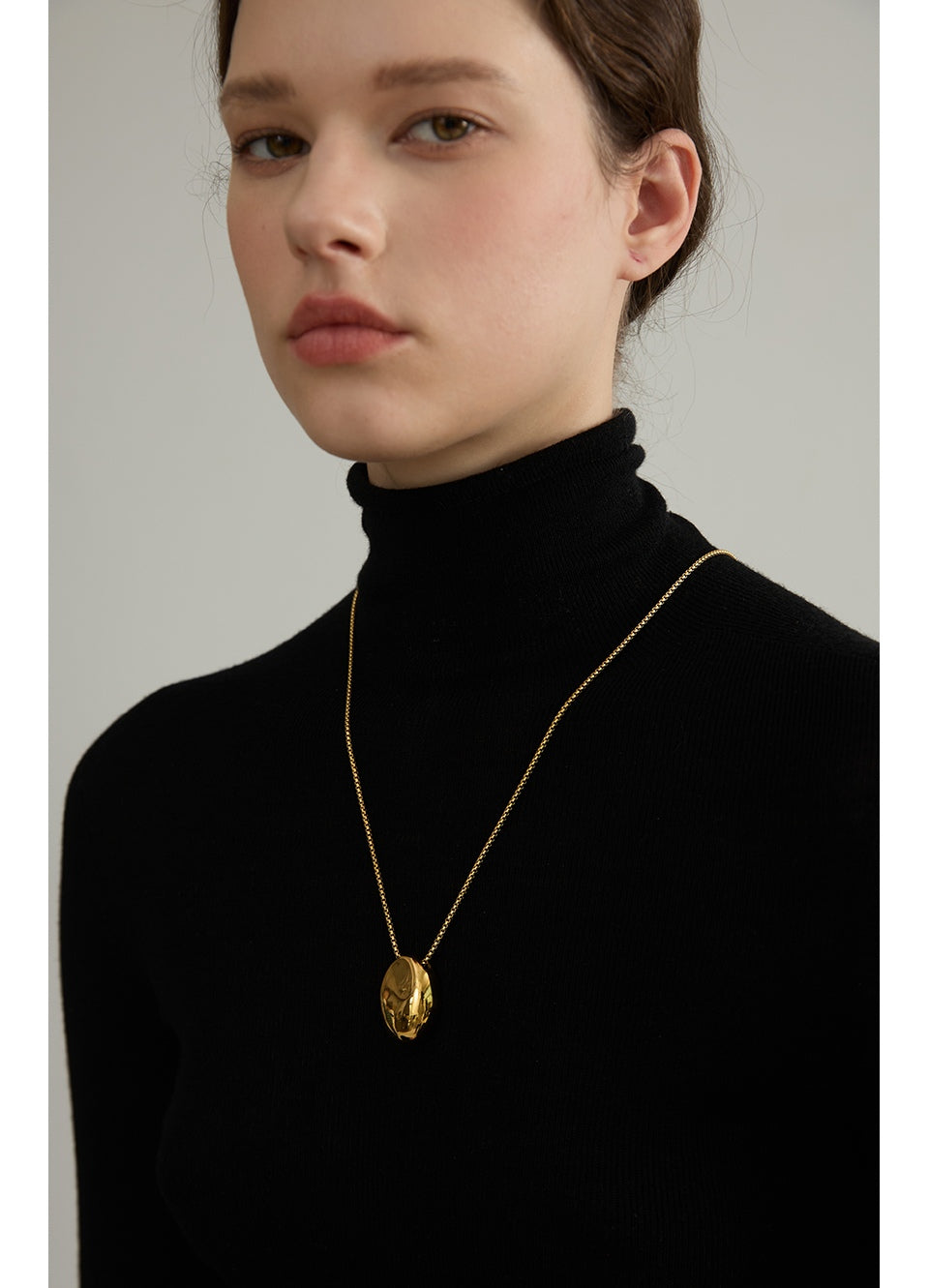 Reflection Long Oval Necklace