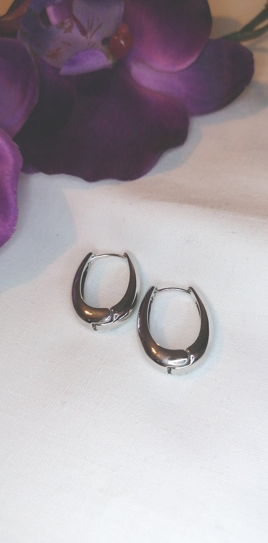 Dana Drop Hoop Earrings (Silver)